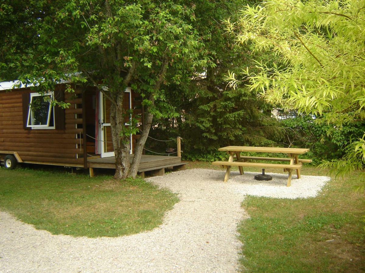 Roulottes Gites - Auberge De La Riviere Foncine-le-Haut Εξωτερικό φωτογραφία